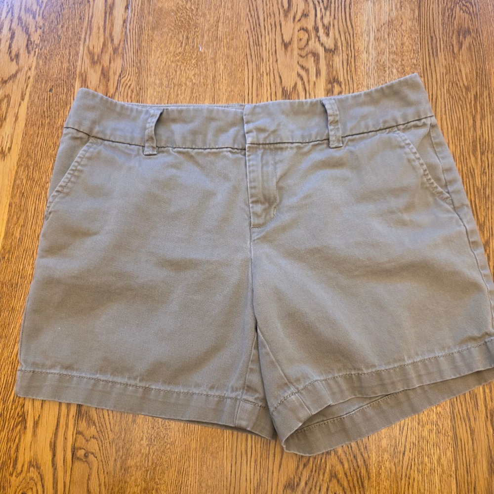 Classic GH Bass‎ Brown Khaki Shorts Women's Casual Summer Beach Vacation Size 8